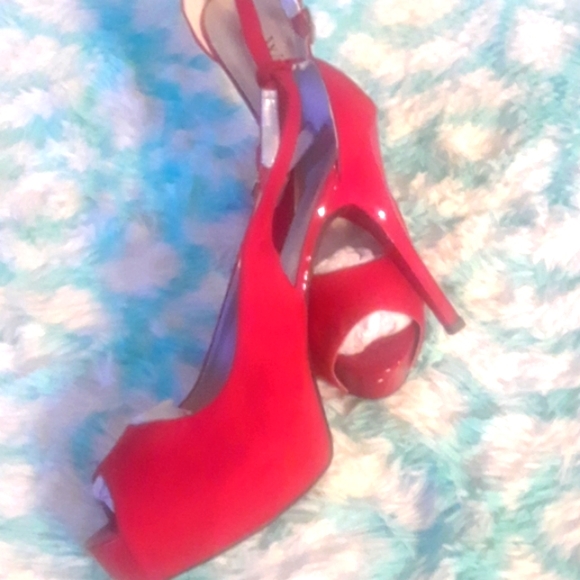 Worthington Heels - Picture 3 of 3